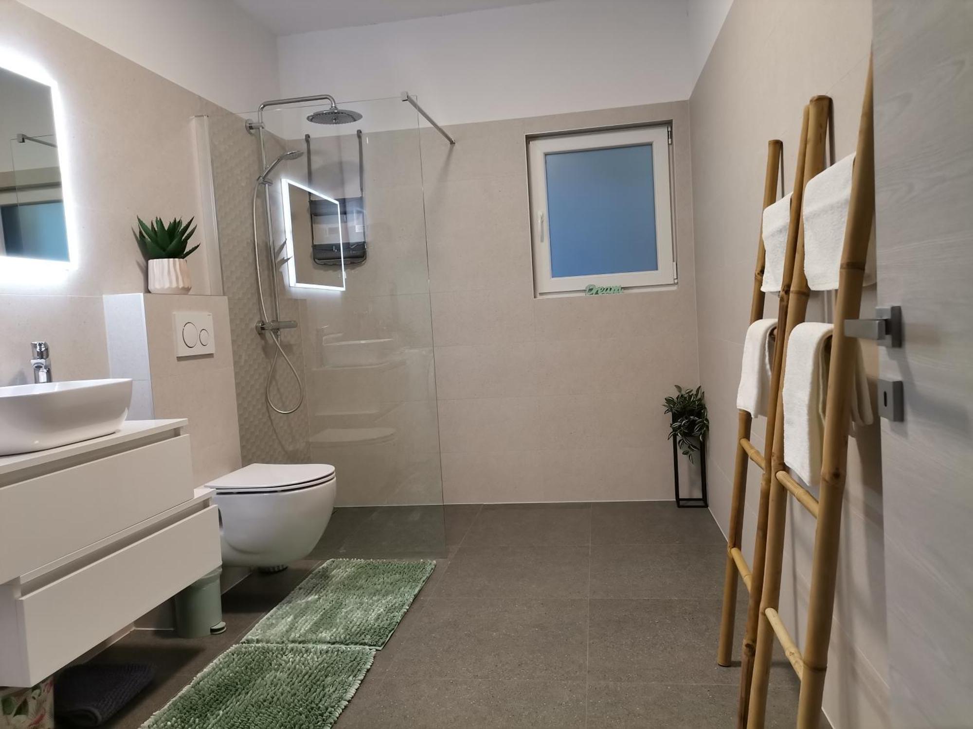 Cave With Free Parking Apartment Pula Ngoại thất bức ảnh