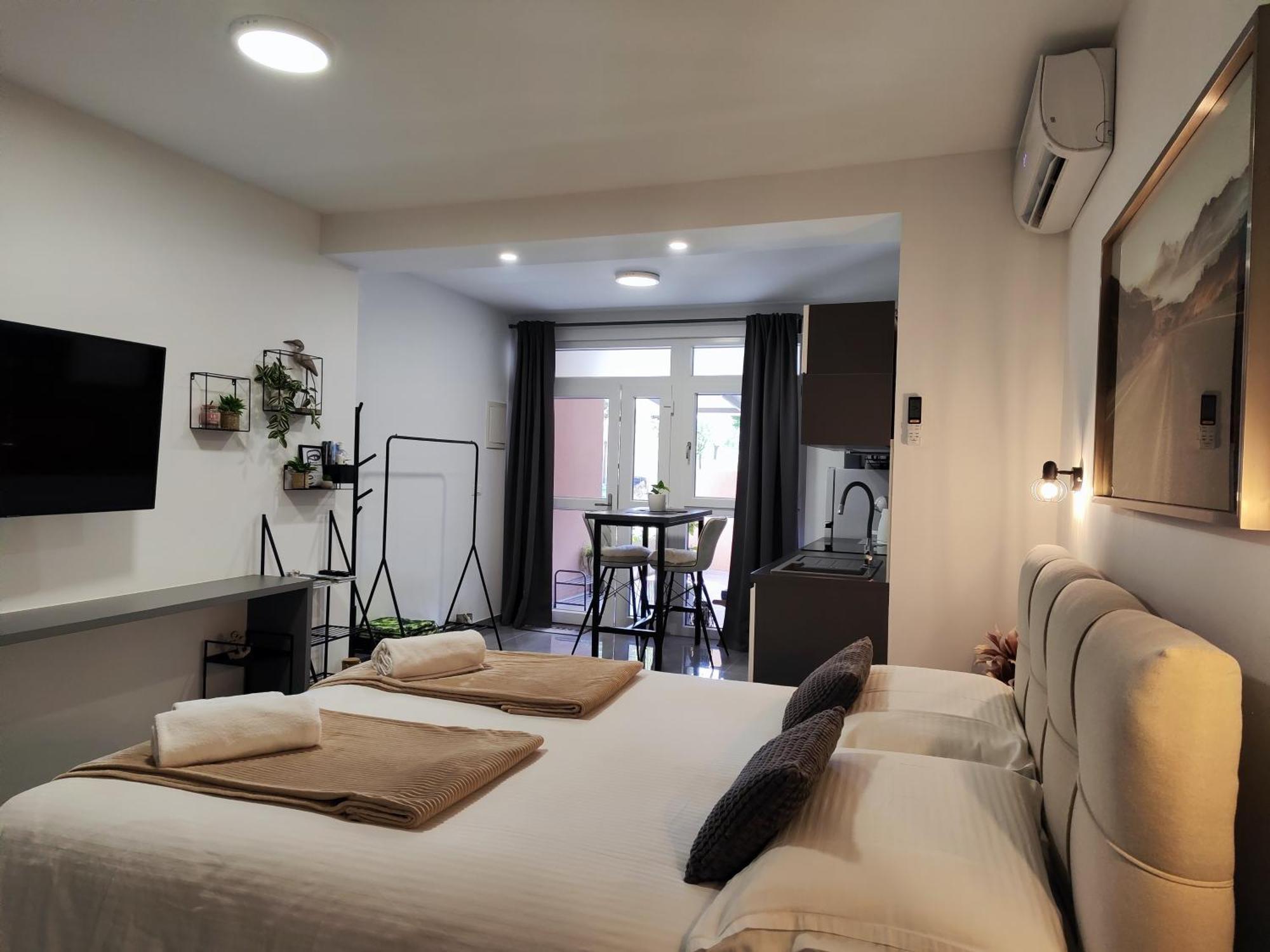 Cave With Free Parking Apartment Pula Ngoại thất bức ảnh